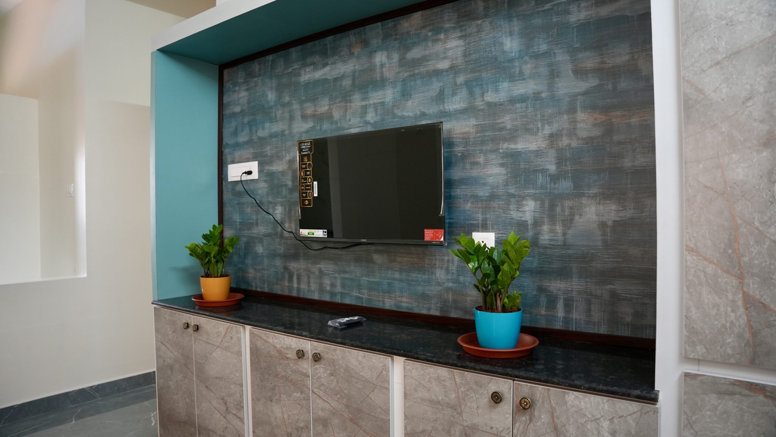 SS7 Homes dining area